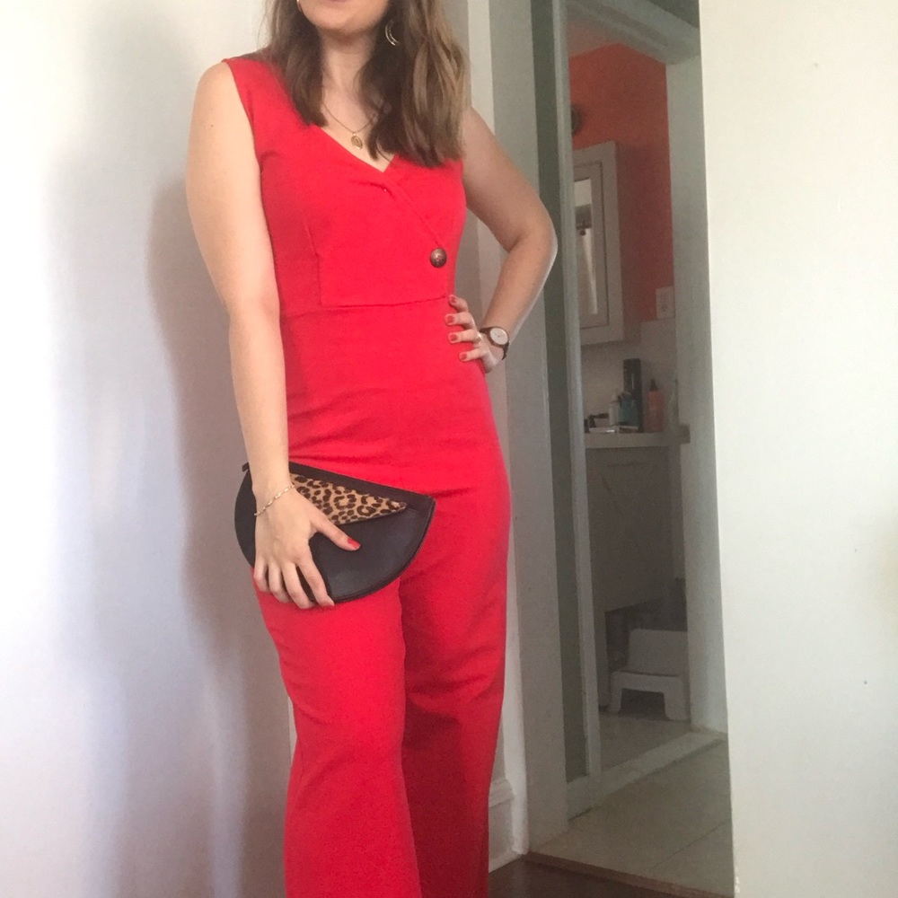 Red jumpsuit 🔥 Size large.